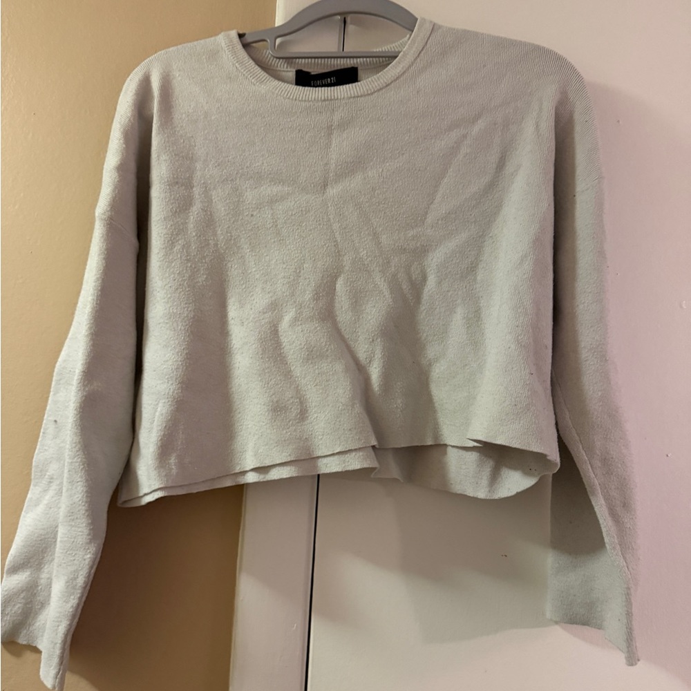 Forever 21 White Cropped Sweatshirt